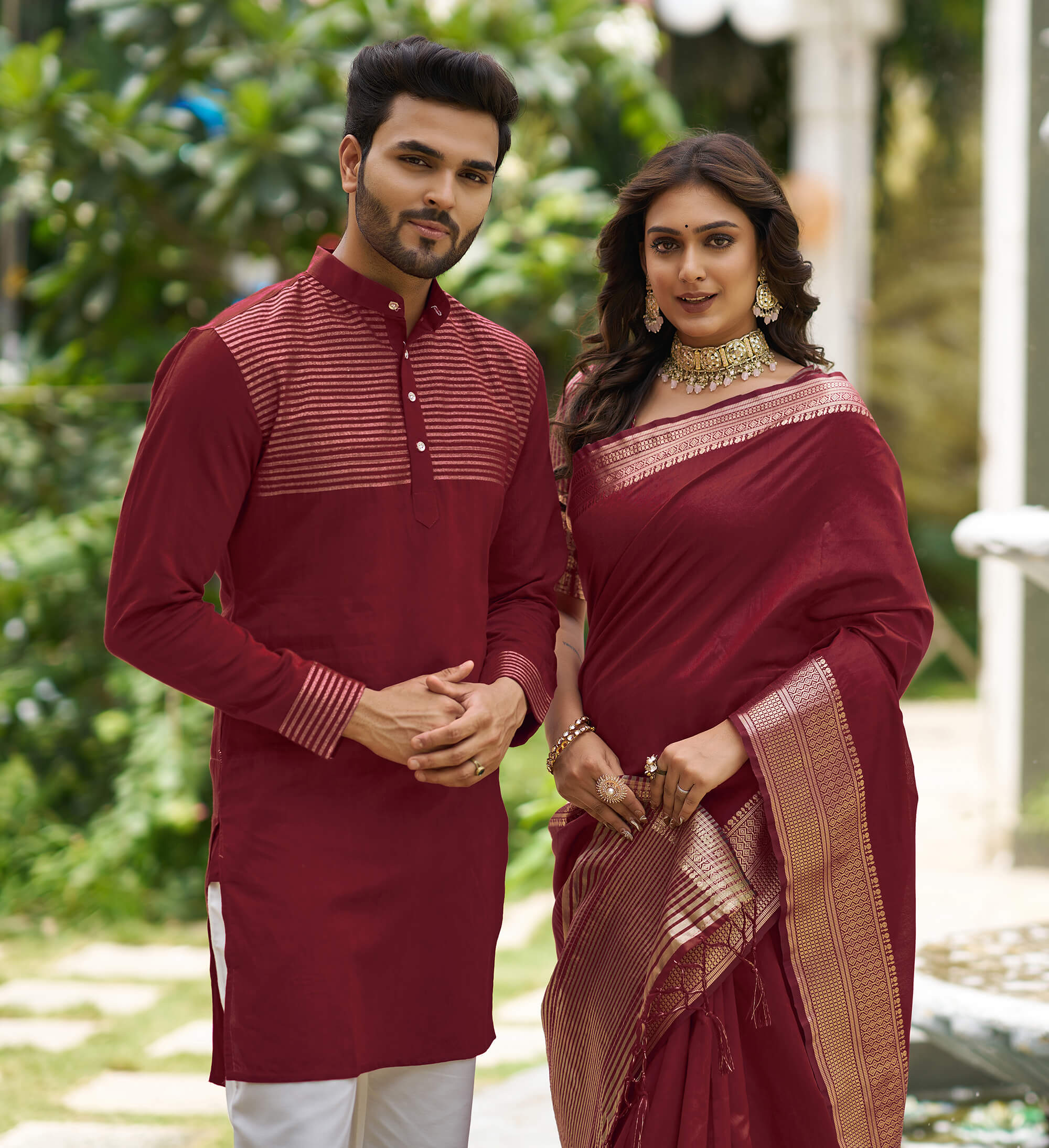 Maroon Pure Chiffon Hand Embroidered Saree Set Design by Nidhi Halani at  Pernia's Pop Up Shop 2024