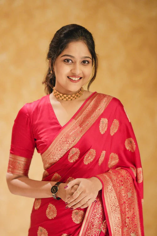 Red Soft silk saree With classic Unstitch Blouse